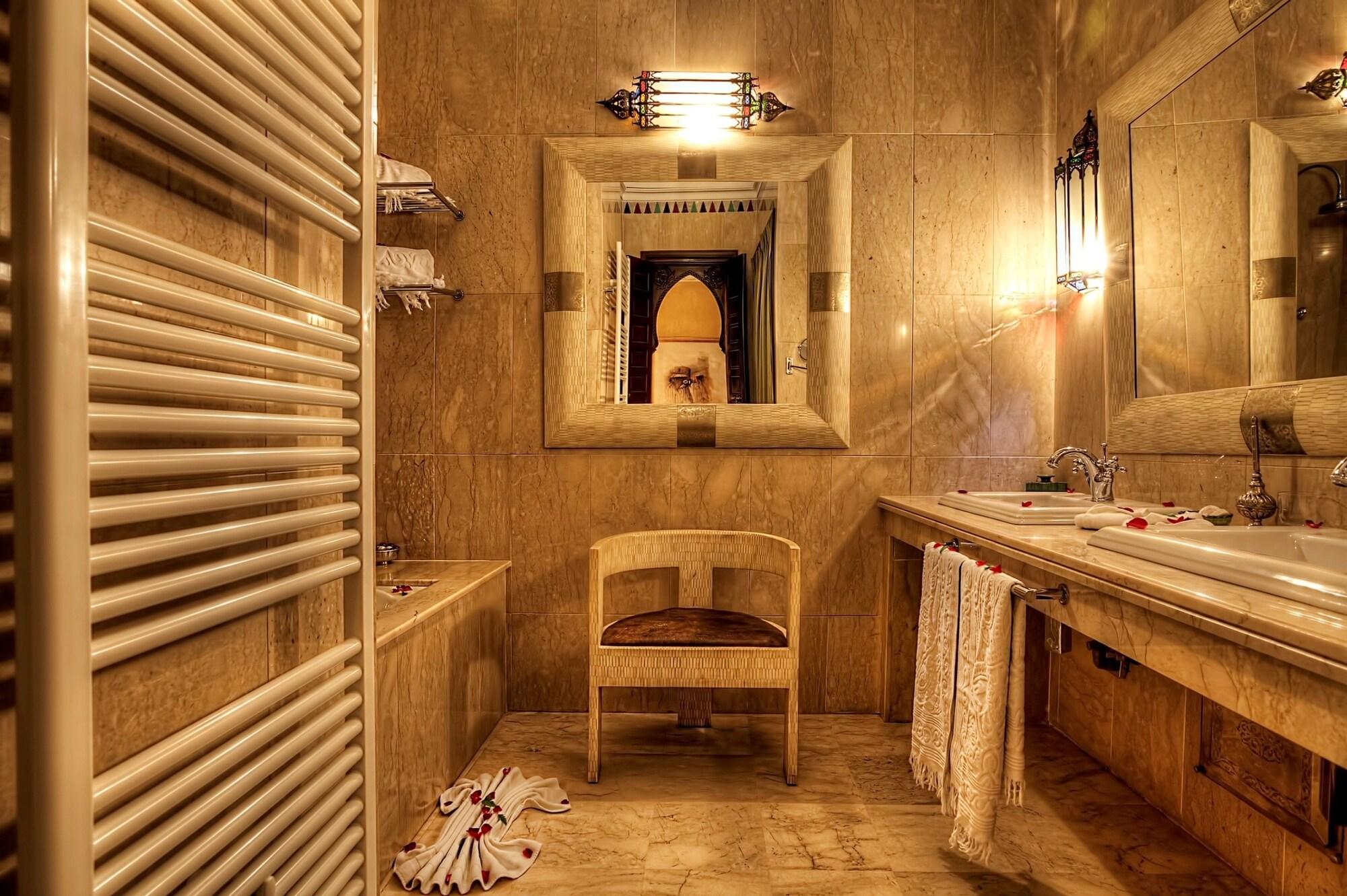 ริย้าด นีซา Hotel มาร์ราเกช ภายนอก รูปภาพ Bathroom