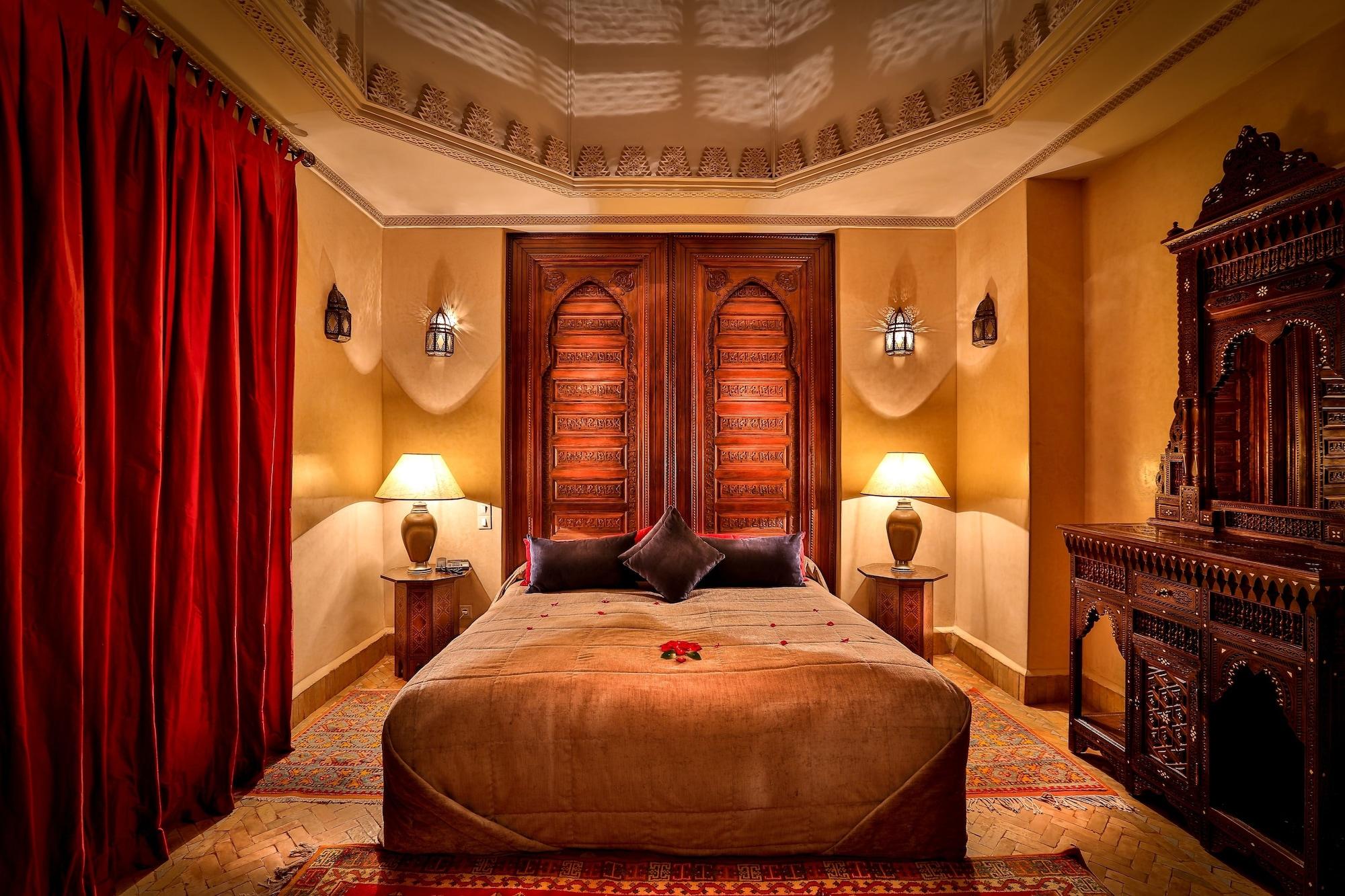 ริย้าด นีซา Hotel มาร์ราเกช ภายนอก รูปภาพ A bedroom at the hotel