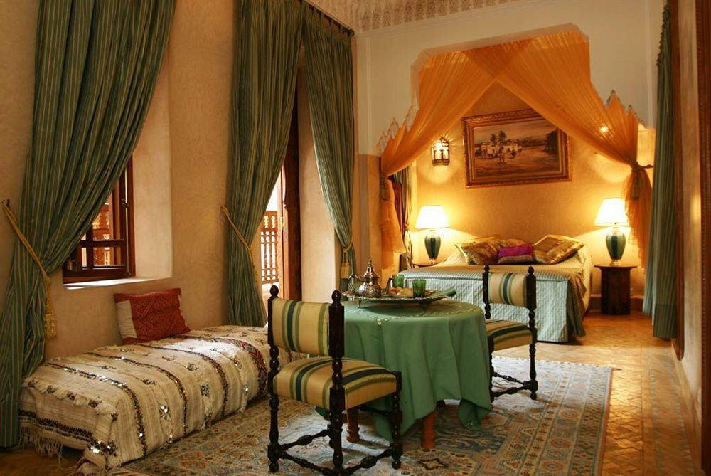 ริย้าด นีซา Hotel มาร์ราเกช ภายนอก รูปภาพ A suite at the hotel